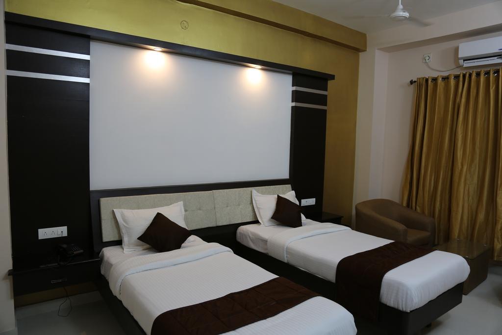 Pine Tree Aparthotel Kancheepuram Rum bild